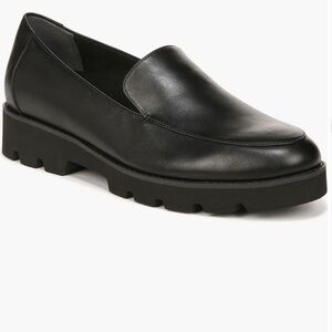 NWOT Vionic Kensley Loafer Size 8.5